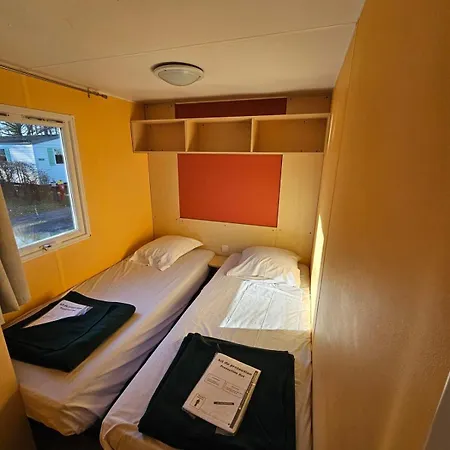 M.Home Acces F004 3Chbr/6Pers Camping La Boissiere-de-Montaigu