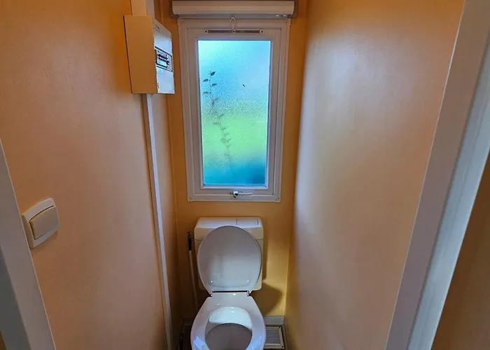 M.home Acces F004 3chbr/6pers *